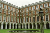 Hampton Court Palace, Brunnenhof