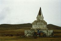 Stupa mit heiliger Erde